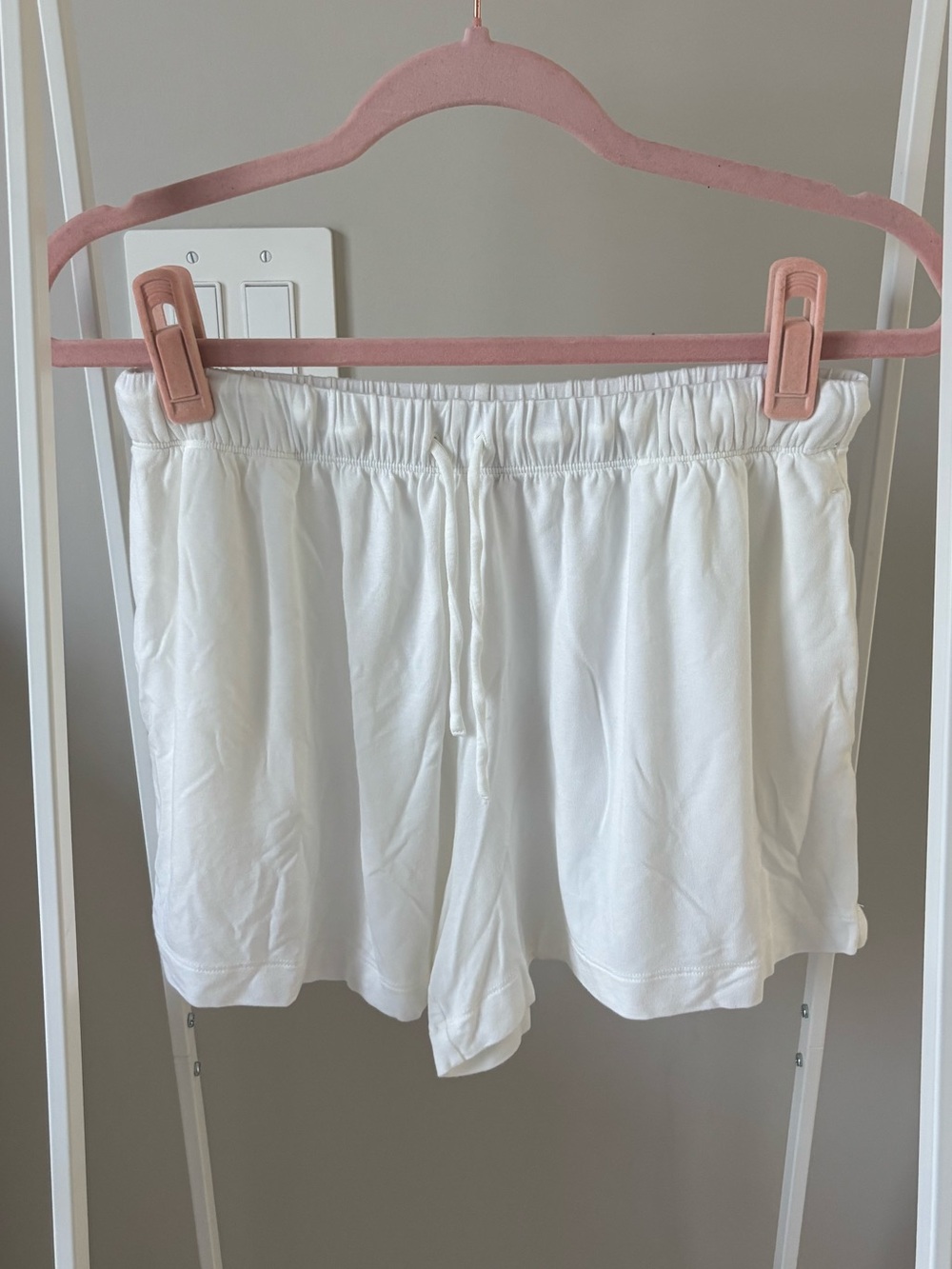 Eberjey Gisele Ivory Everyday T-Shirt and Everyday Relaxed Short Pajama Set - Picture 3 of 3